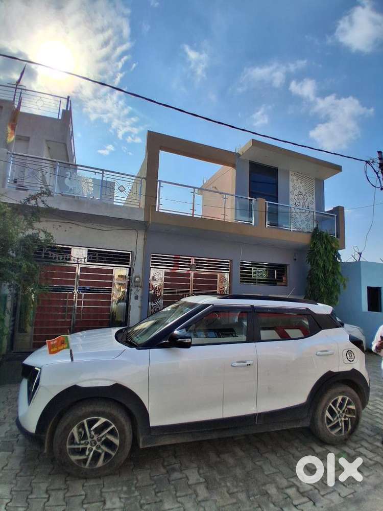  Mahindra Xuv 3xo Ax5 Petrol Manual | First Owner | 20,000 Km