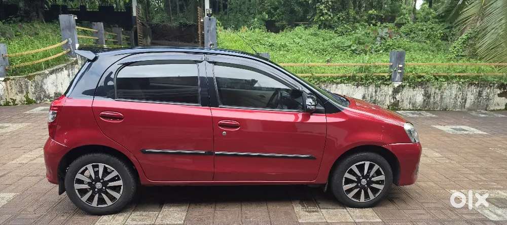 Etios Liva Vxd Dual Tone