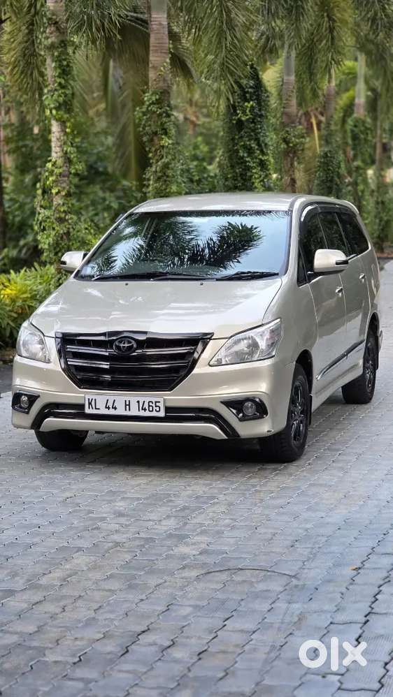Toyota Innova Diesel 2012