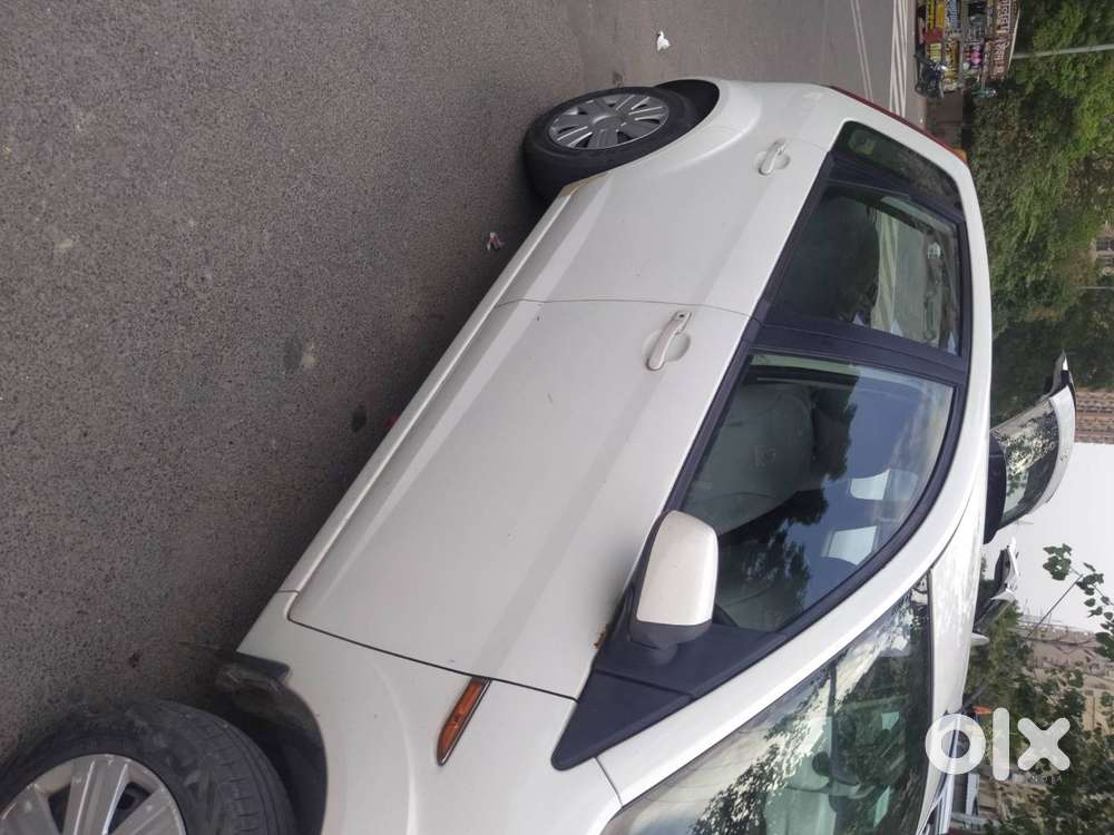 Ford Figo Petrol 2011  Single Owner  Only 60,000 Km Run  Ddun Reg.