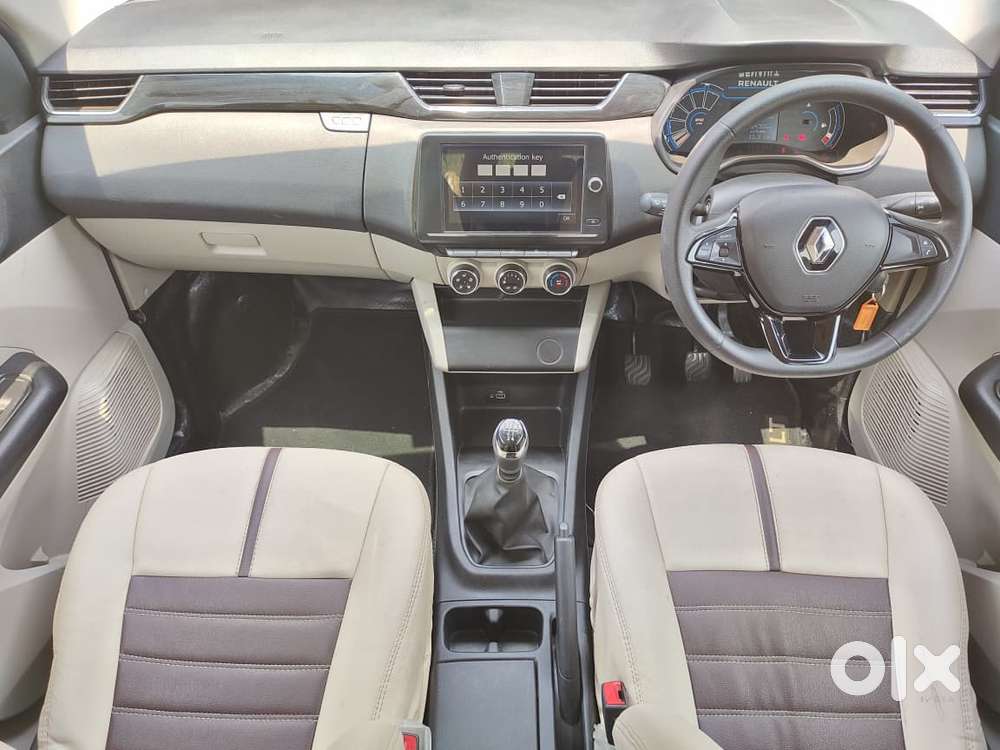 Renault Triber, 2022, Petrol