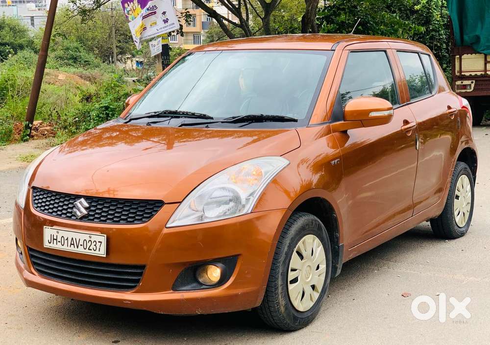 Maruti Suzuki Swift Vxi Optional, 2012, Petrol