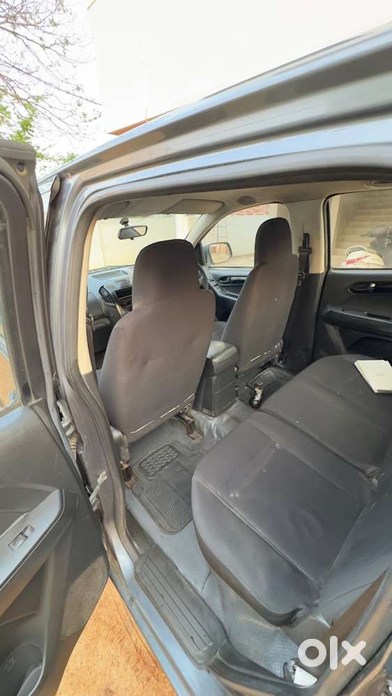 Isuzu D-max S-cab Ac 2017_1,38,400 Km Driven