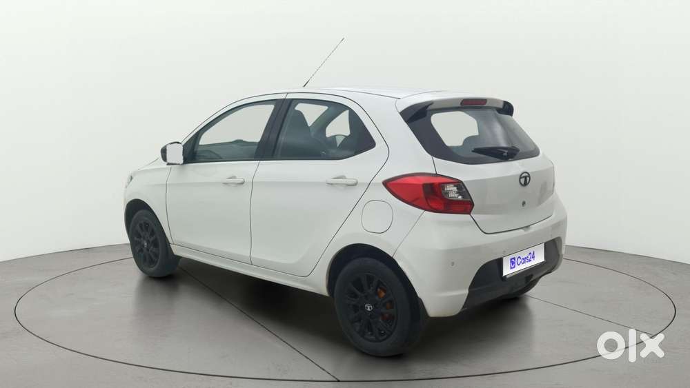 Tata Tiago 1.2 Revotron Xza, 2018, Petrol