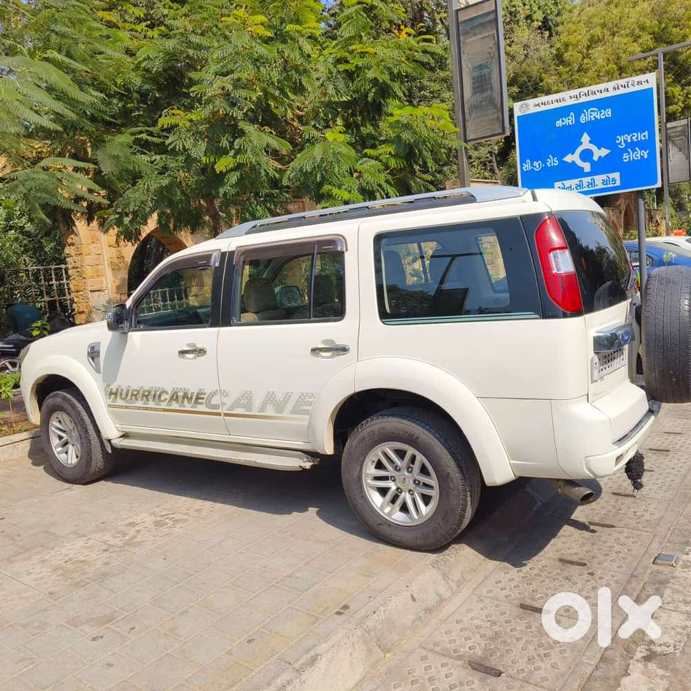Ford Endeavour 2.5 4x2 Mt, 2012, Diesel