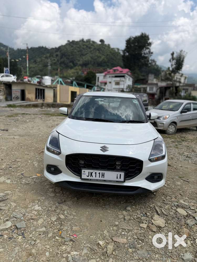 Maruti Suzuki Swift Petrol 2025