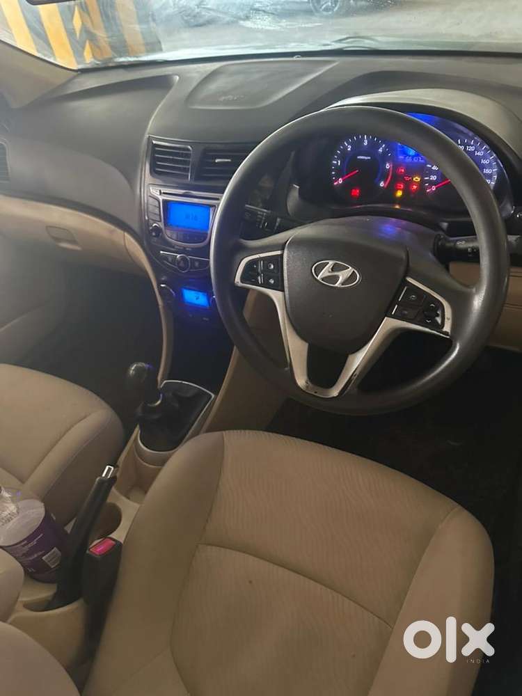 Hyundai Verna 2012
