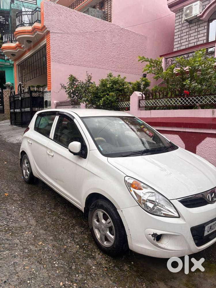 Selling I20 Sports Valid May 2031.