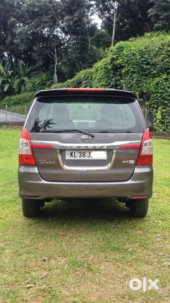 Toyota Innova 2.5 G (diesel) 7 Seater Bs Iv, 2011
