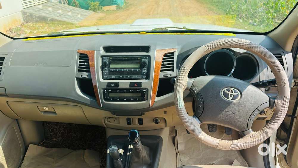 Toyota Fortuner 3.0 4x4 Manual, 2010, Diesel
