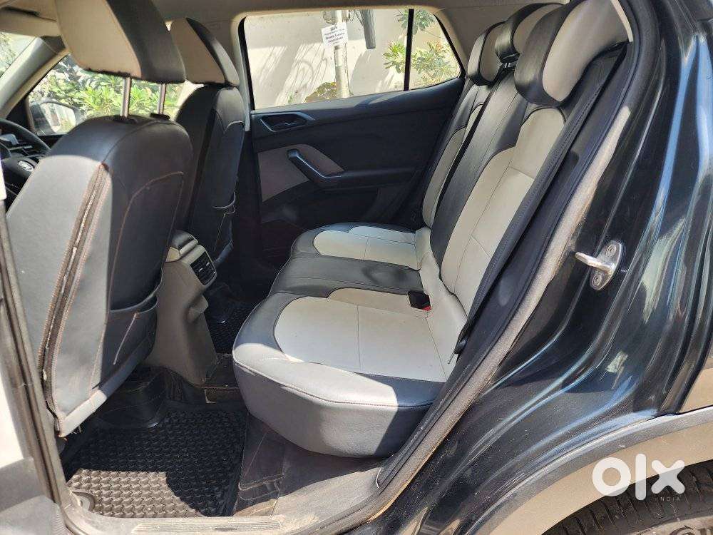 Skoda Kushaq 1.0 Tsi Active, 2022, Petrol