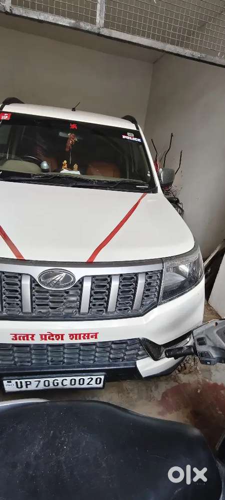 White Mahindra Bolero Neo N8 2022 For Sale