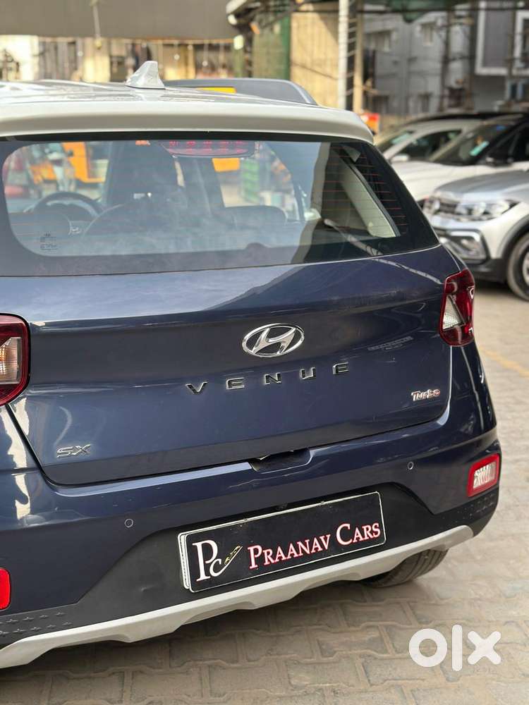 Hyundai Venue Sx Dual Tone, 2019, Petrol