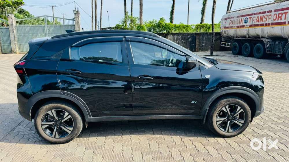 2024 Electric Variant Empowered+ Lr