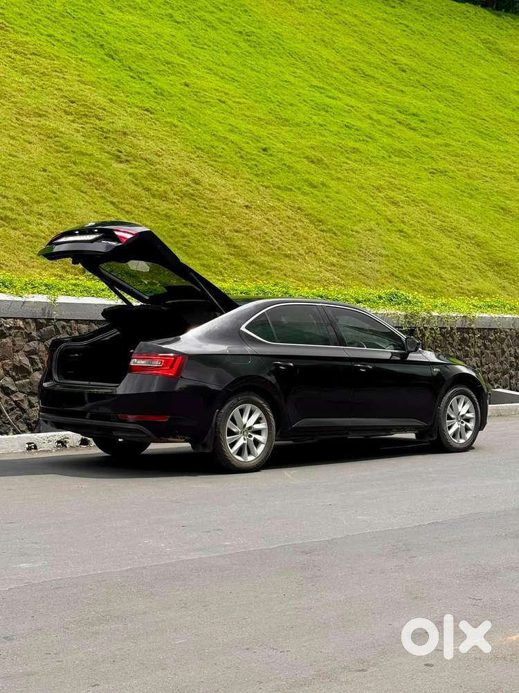 Skoda New Superb, 2017, Petrol