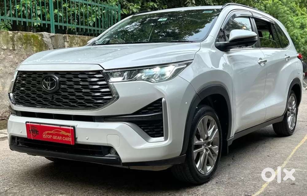 Toyota Innova Hycross 2.0 Zx Hybrid 7 Str, 2024, Petrol