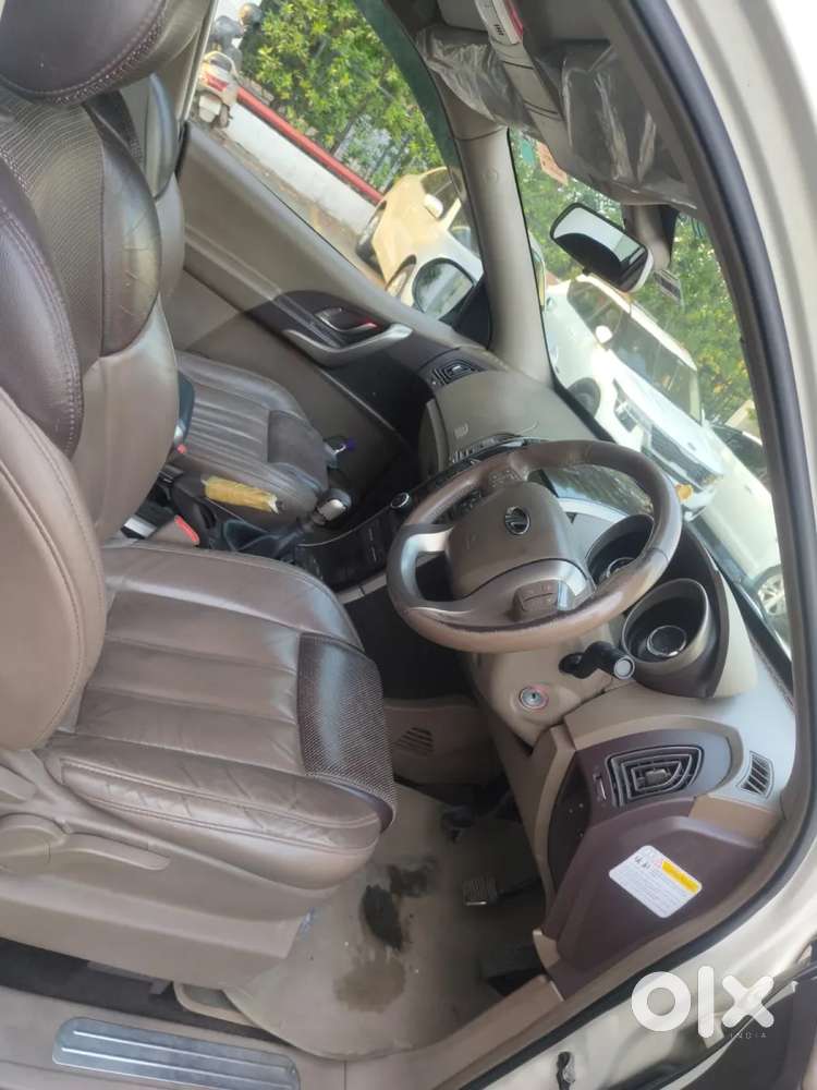 Mahindra Xuv500 W8, 2015, Diesel