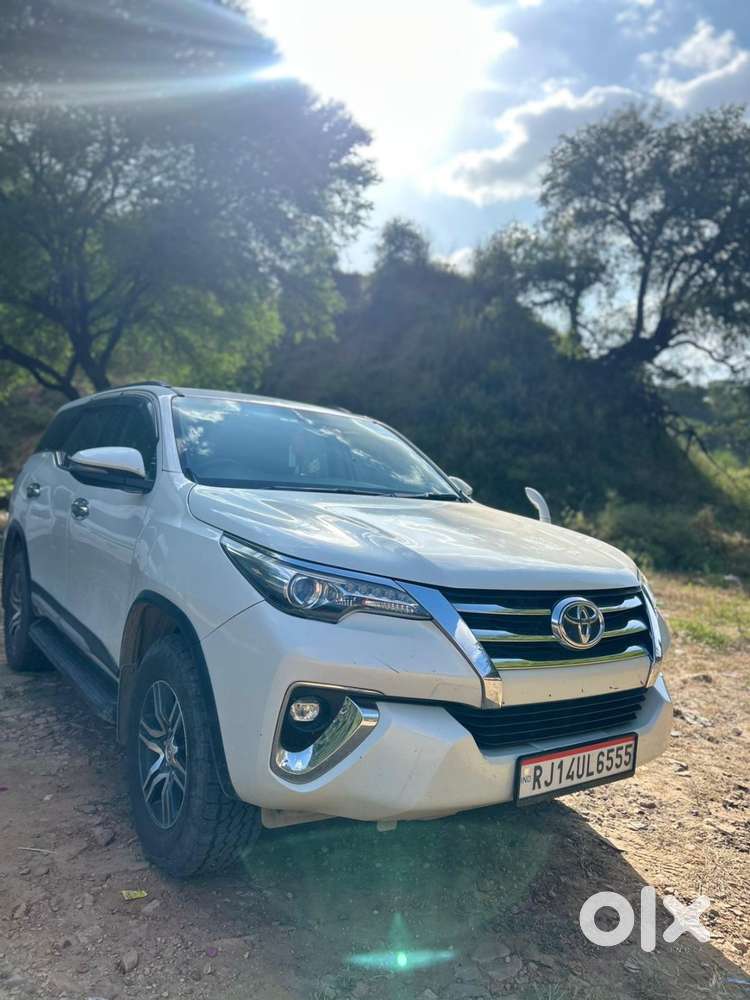 Toyota Fortuner 4x2 Diesel Manual Transmission