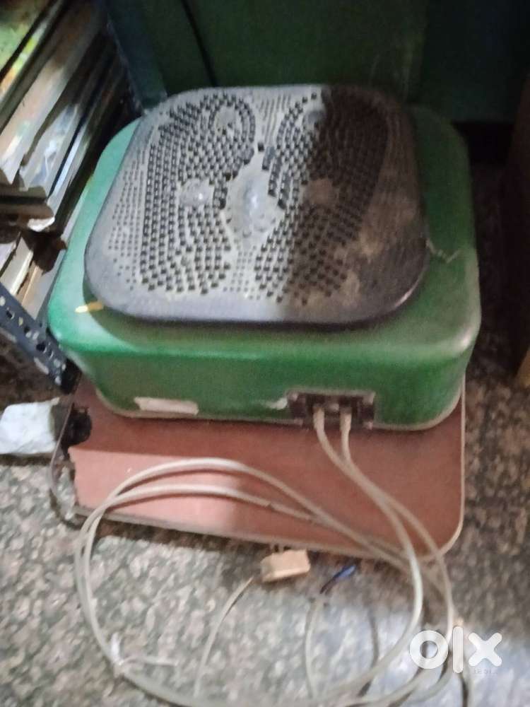OLD ACCUPRESSURE MASSAGE MACHINE WITH WORKING IN GOOD CONDITION