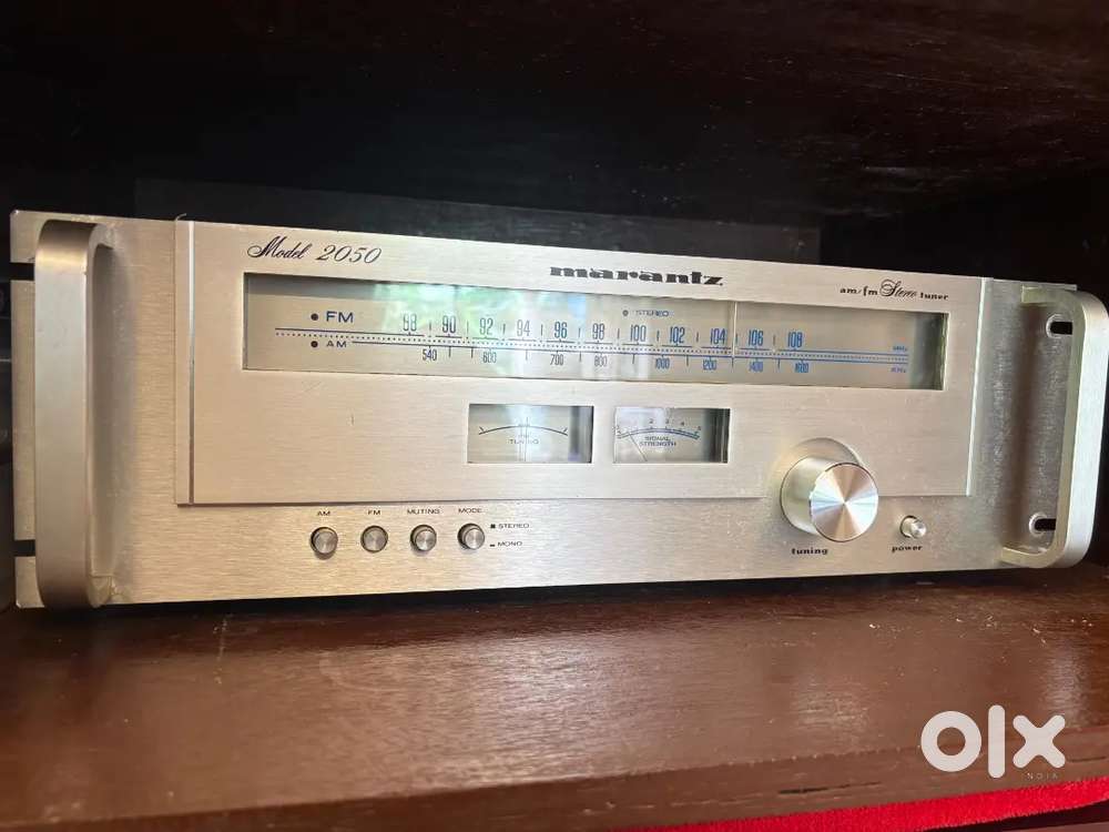 Marantz am/fm stereo tuner model 2050