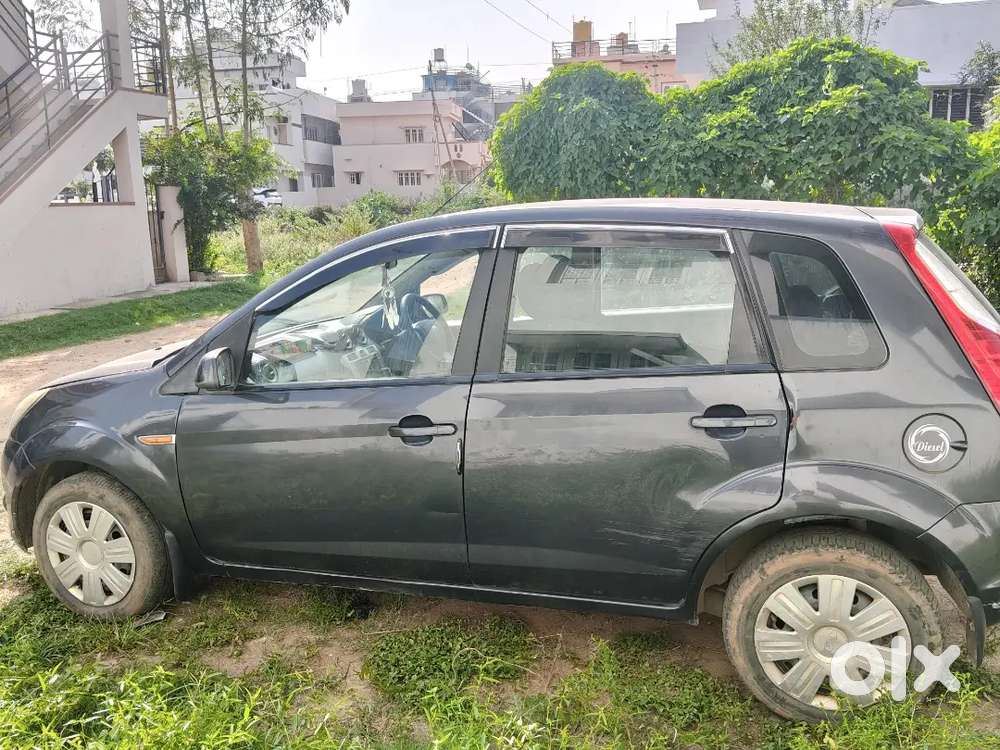 Mind Condition Good Car With Showroom Maintenance