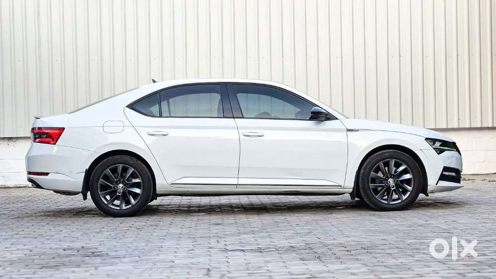 Skoda Superb 2.0 Sportline Tsi At, 2021