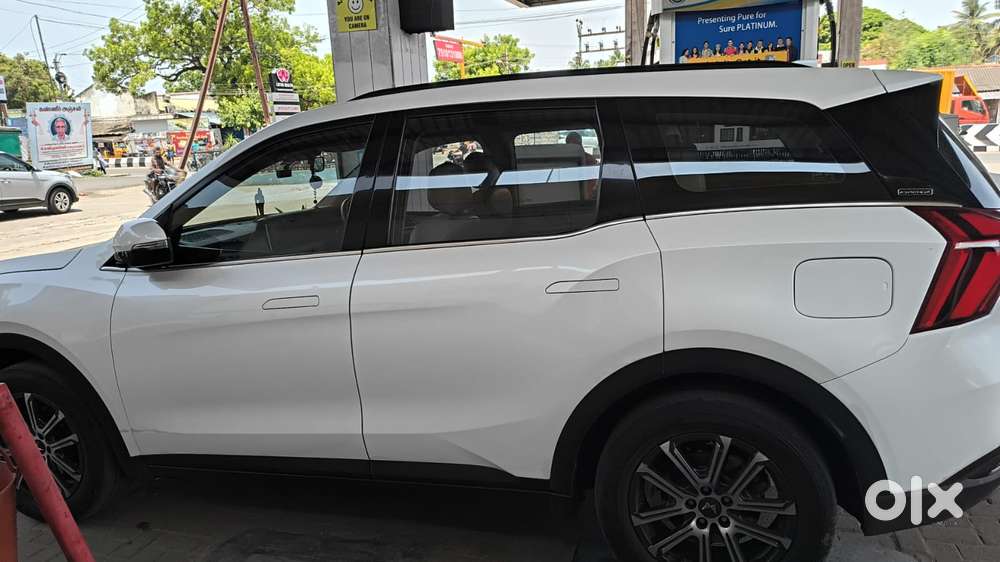 Mahindra Xuv700 2.2 Ax 7 Diesel At Luxury Pack Str, 2023, Diesel