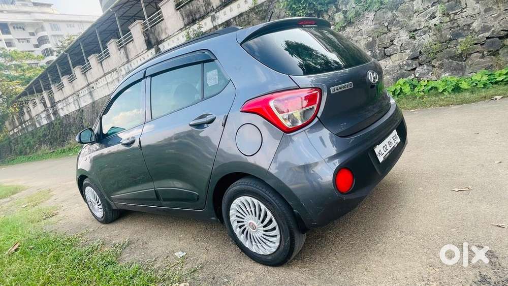 Hyundai Grand I10 2019 Petrol 39000 Km Driven