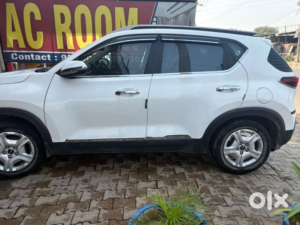 Kia Sonet 2022 Petrol Well Maintained