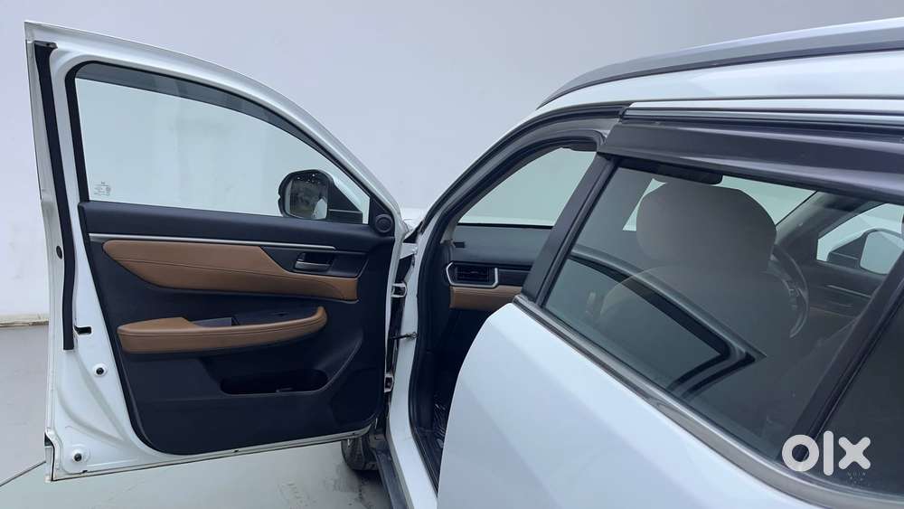 Honda Elevate Zx Cvt, 2023, Petrol