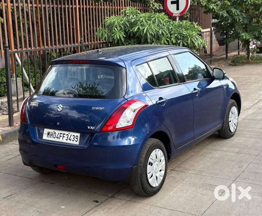 Maruti Suzuki Swift Vxi + Manual, 2012, Petrol