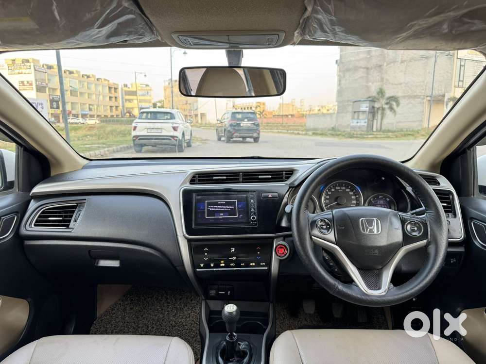 Honda City I-vtec V, 2018, Petrol