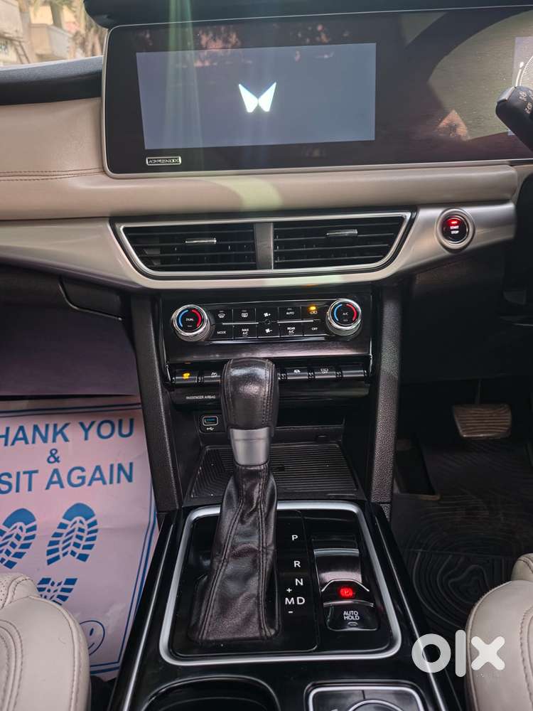 Mahindra Xuv700 2.2 Ax 7 Diesel At Luxury Pack Str, 2023, Petrol