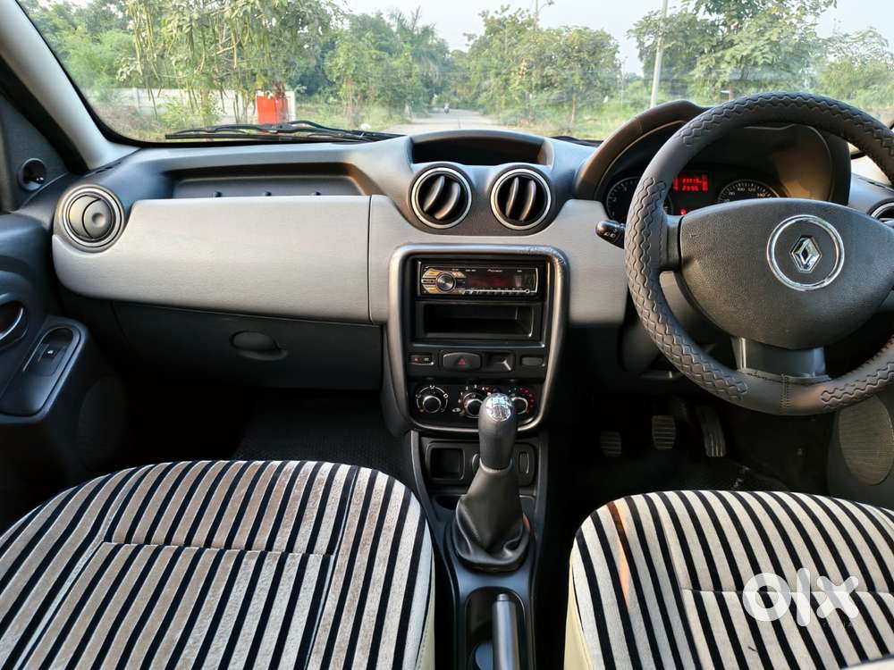 Renault Duster Rxe, 2012, Petrol