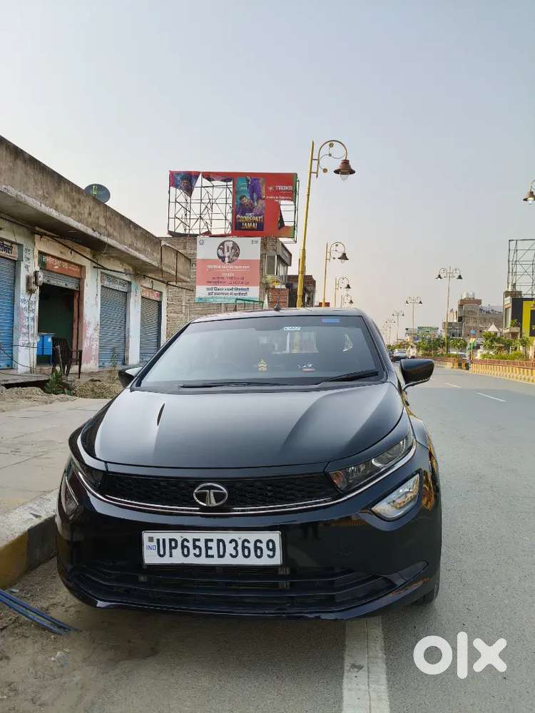 Tata Altroz Xz Plus Dark Edition Petrol 19300 Km Driven