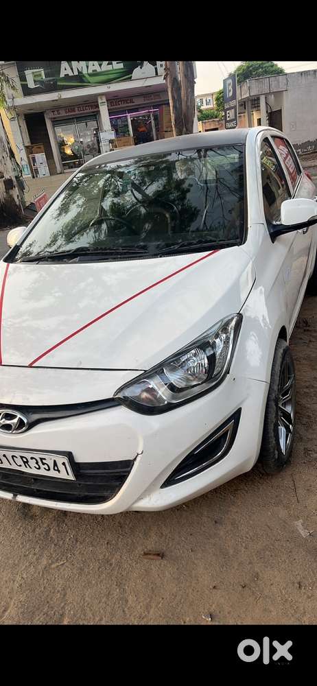 Hyundai I20 2012 Petrol 90000 Km Driven