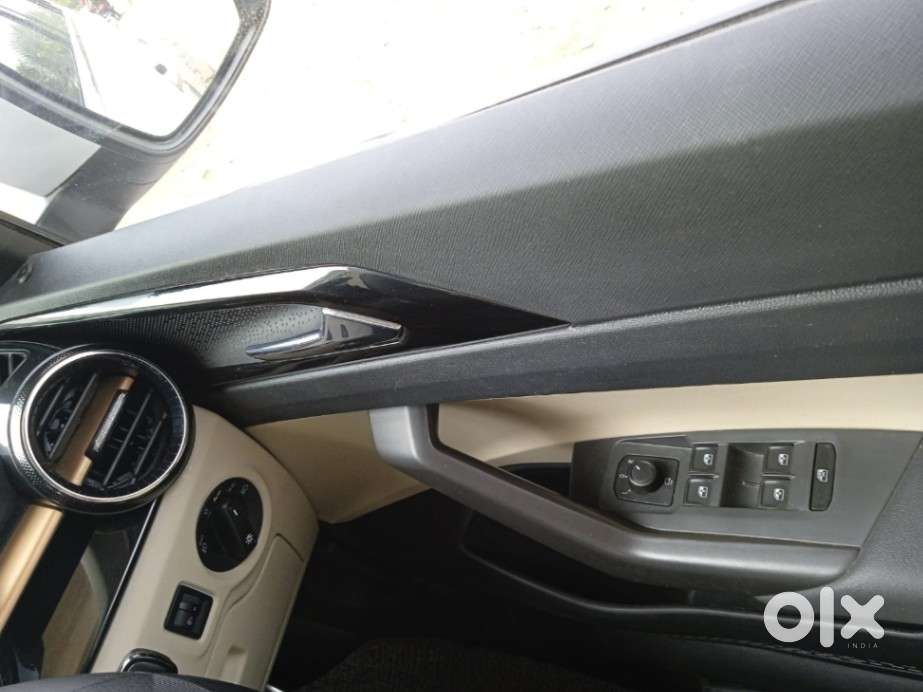 Skoda Slavia 1.0 Tsi Style At, 2024, Petrol