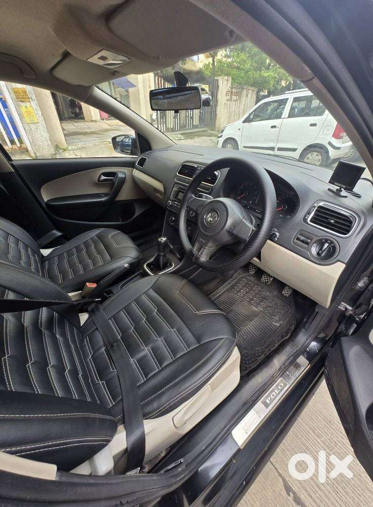 Volkswagen Polo Petrol Highline 1.6l, 2011, Petrol