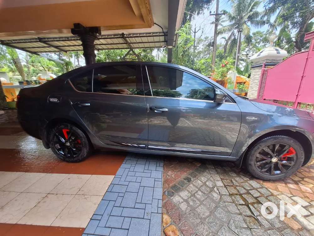 Skoda Octavia 2018 Petrol Well Maintained Showroom Service