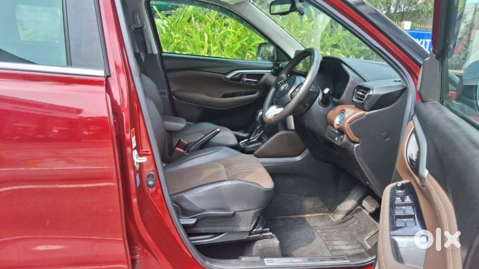 Toyota Urban Cruiser Hyryder 1.5 V Hybrid, 2024, Petrol