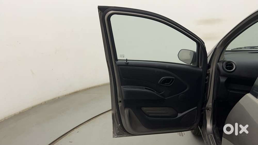 Datsun Redigo T Option, 2017, Petrol