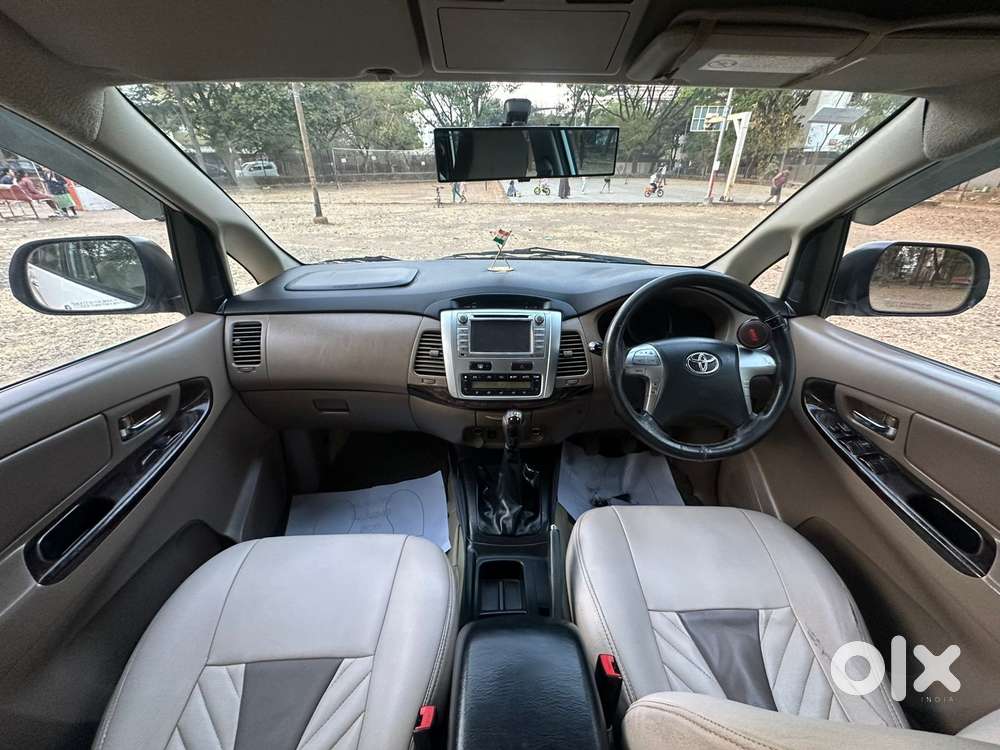 Toyota Innova 2.5 Z Diesel 7 Seater, 2015, Diesel