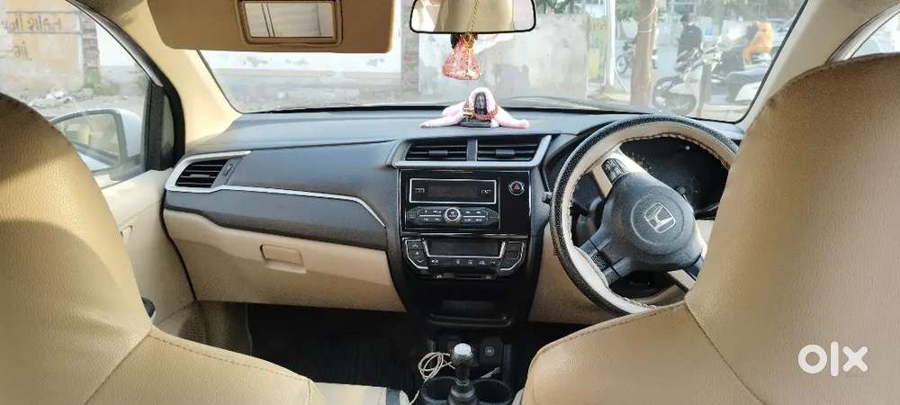 Honda Amaze Petrol &cng With Good Average And Condition.