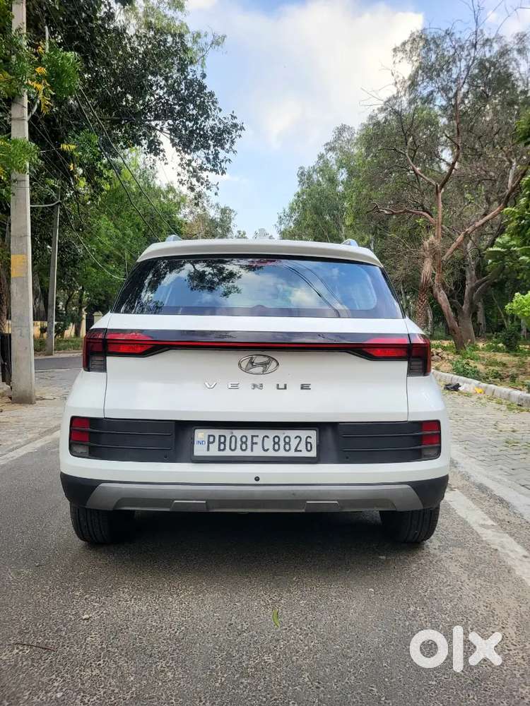 Hyundai Venue S Plus 2023 Mt Petrol