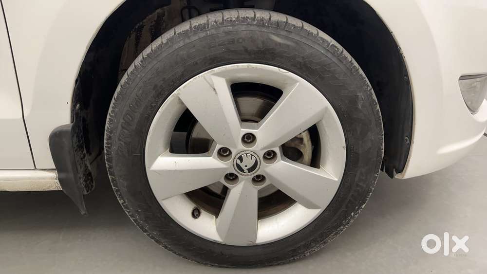 Skoda Rapid [2016-2021] 1.6 Mpi Style Plus, 2016, Petrol