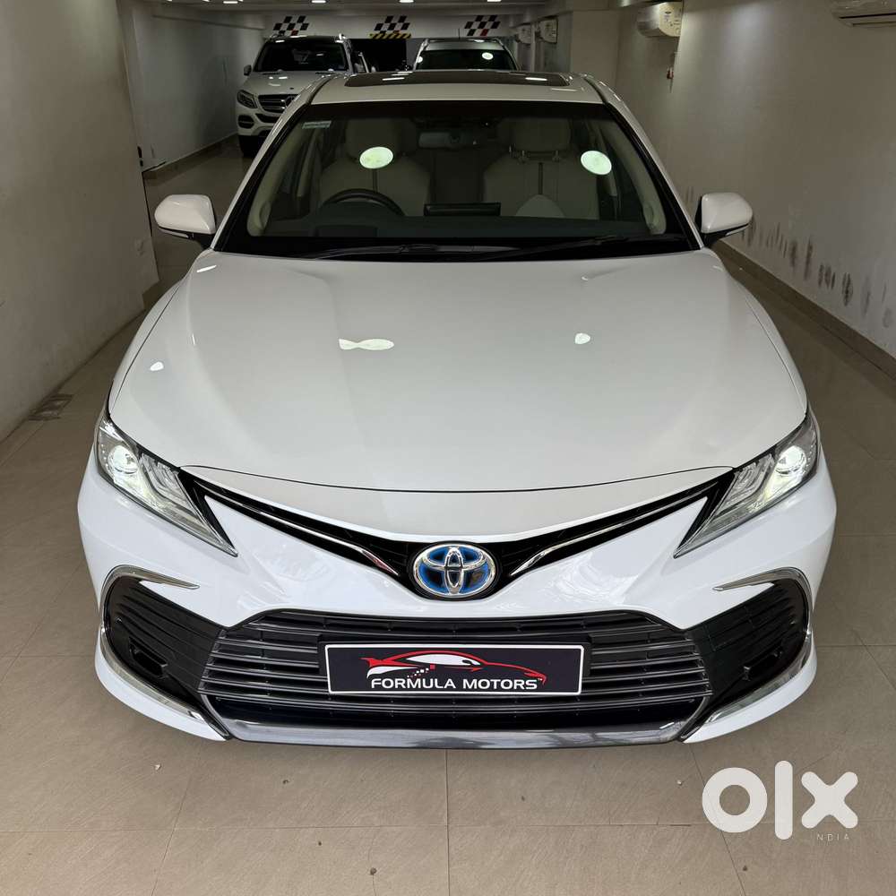 Toyota Camry Hybrid, 2022, Petrol