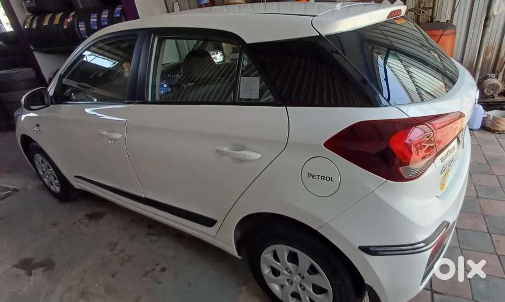 Hyundai Elite I20 2018 Petrol Well Maintained Doctor Car
