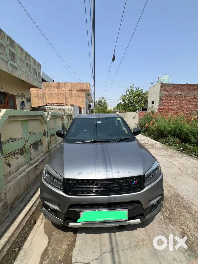 Maruti Suzuki Brezza 2019 Good Condition 18 Inch New Alloy Tyre