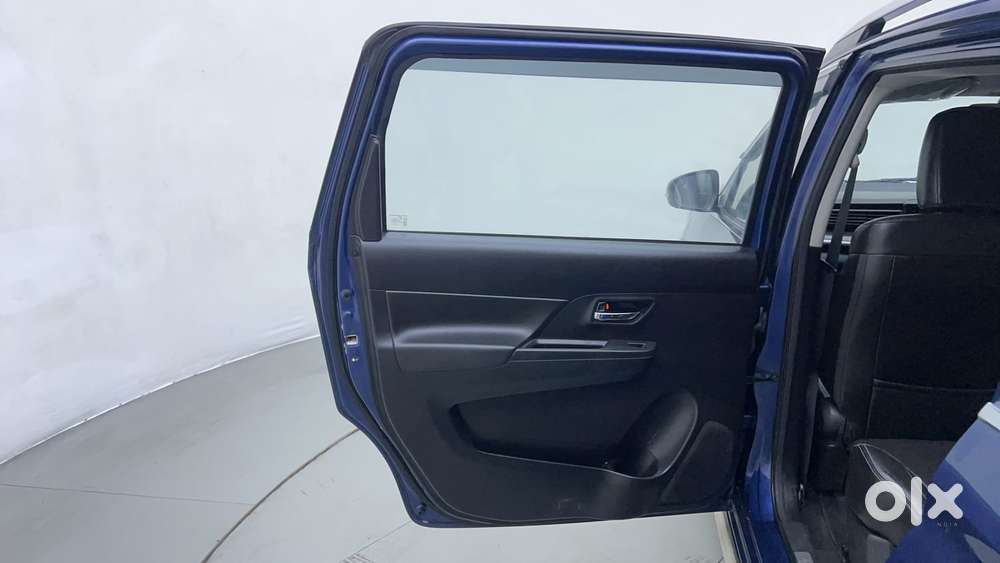 Maruti Suzuki Xl6 1.5 Alpha At, 2021, Petrol