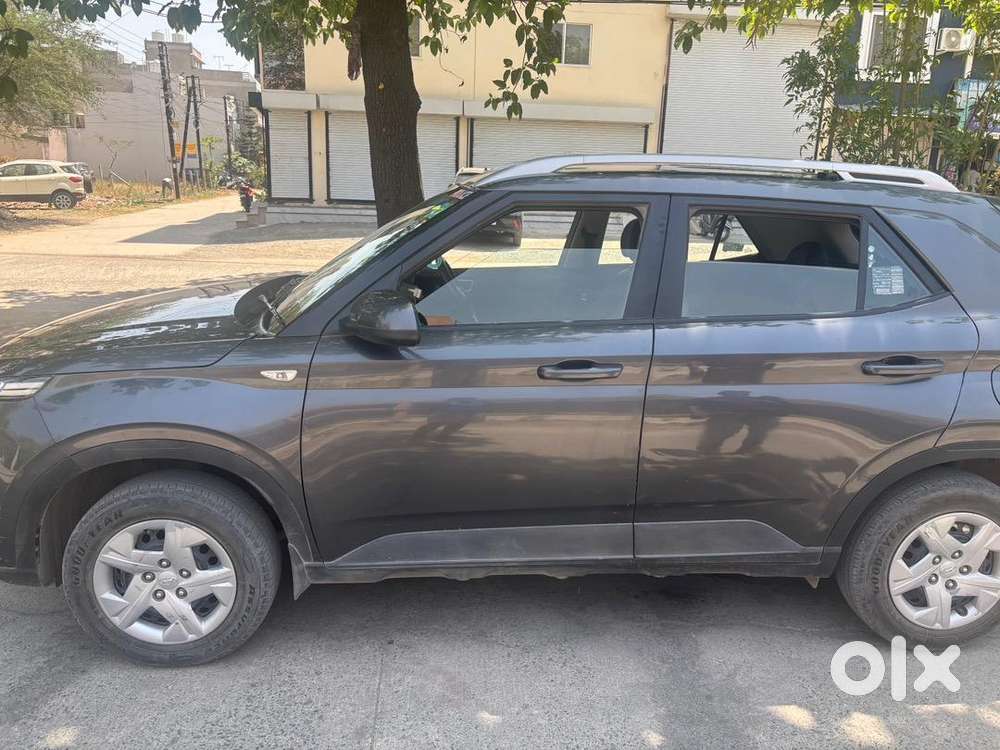 Hyundai Venue 2021 Petrol Good Condition